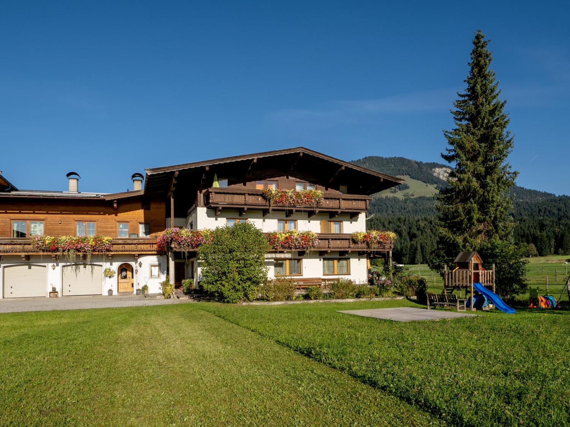 Apartment-Pension Schmiedererhof Санкт-Йоганн-ін-Тіроль Екстер'єр фото
