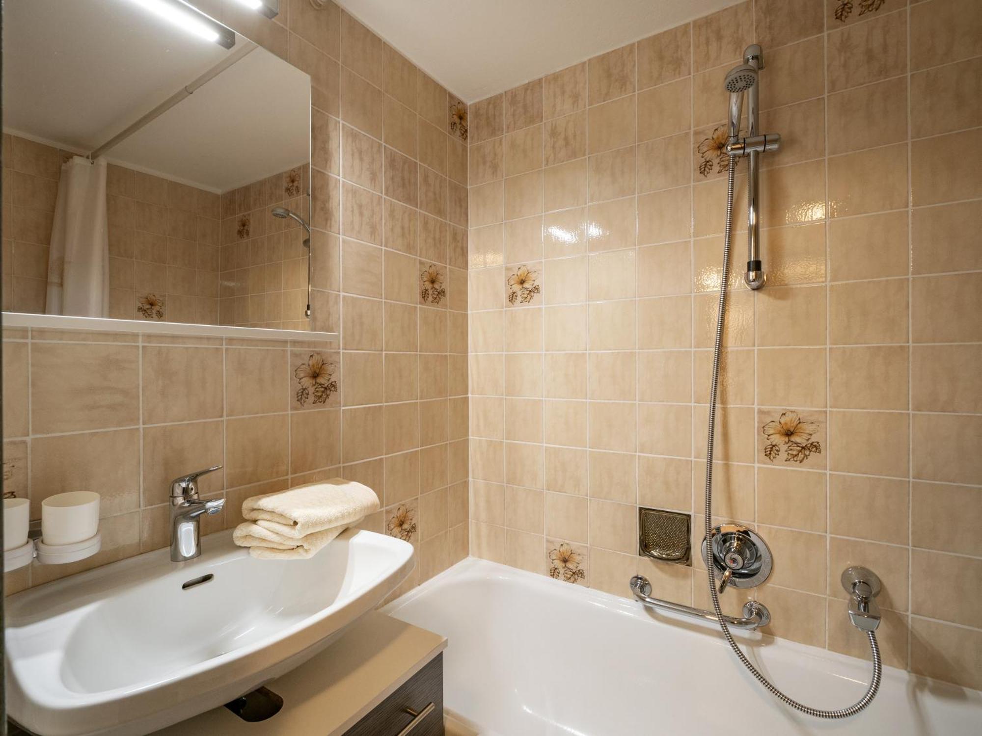 Apartment-Pension Schmiedererhof Санкт-Йоганн-ін-Тіроль Екстер'єр фото